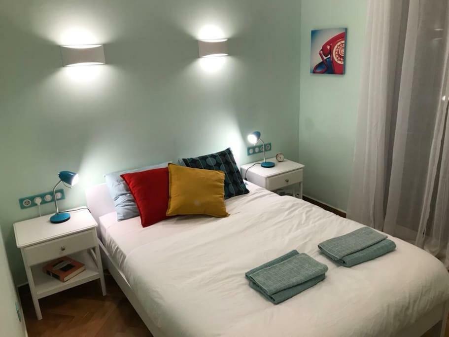 Spacious & Sunny Kolonaki Apt 5 Mins Metro/Acx3/1.5 Bt Athens Ngoại thất bức ảnh